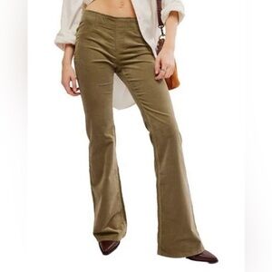 FREE PEOPLE PULL ON KHAKI COURDORY PANTS SIZE 28